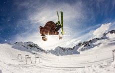 壹号娱乐_揭秘中越足协高端对话，多项合作首推U22女足